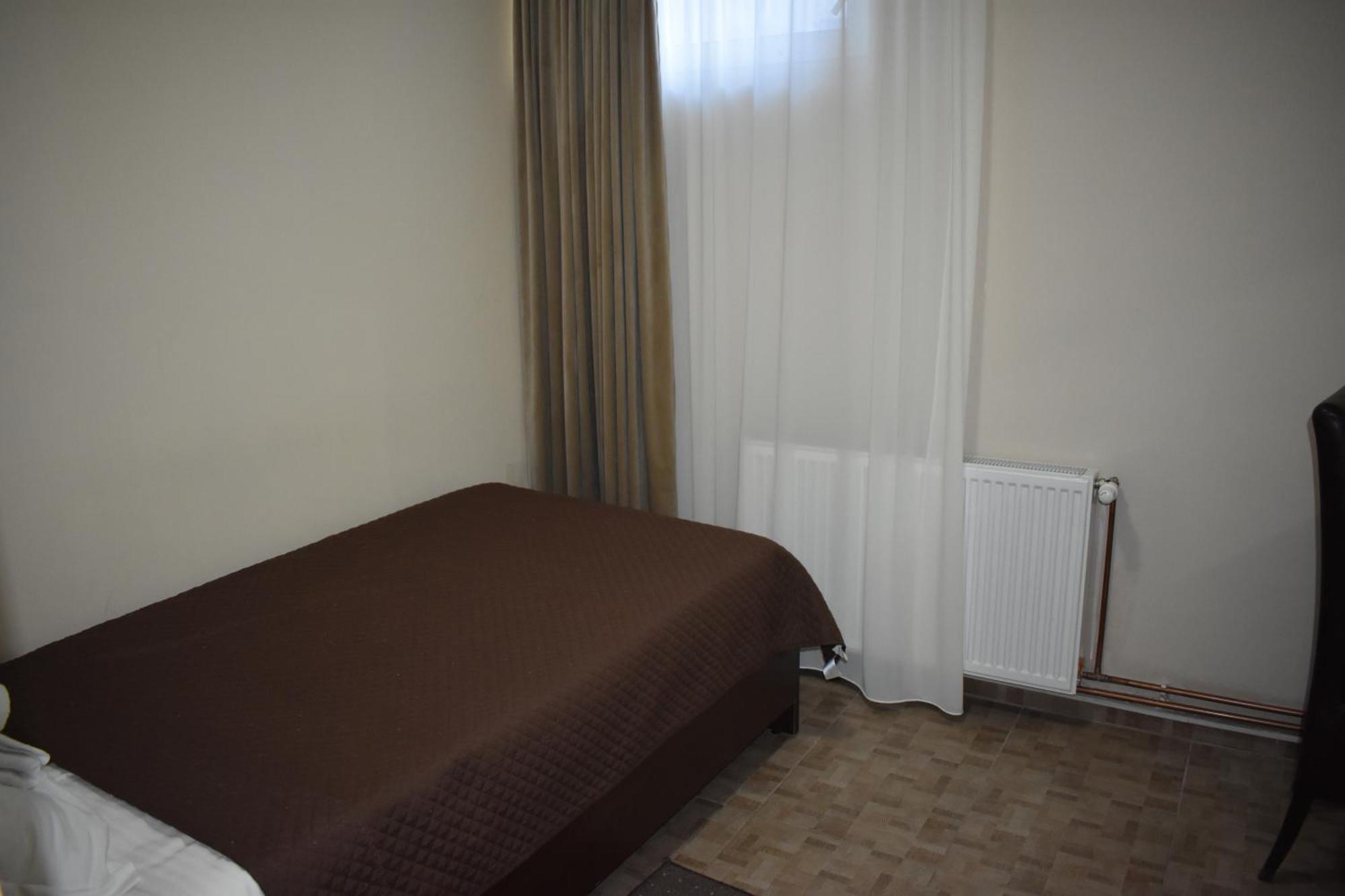 Garni Hotel Lion ヤゴディナ エクステリア 写真