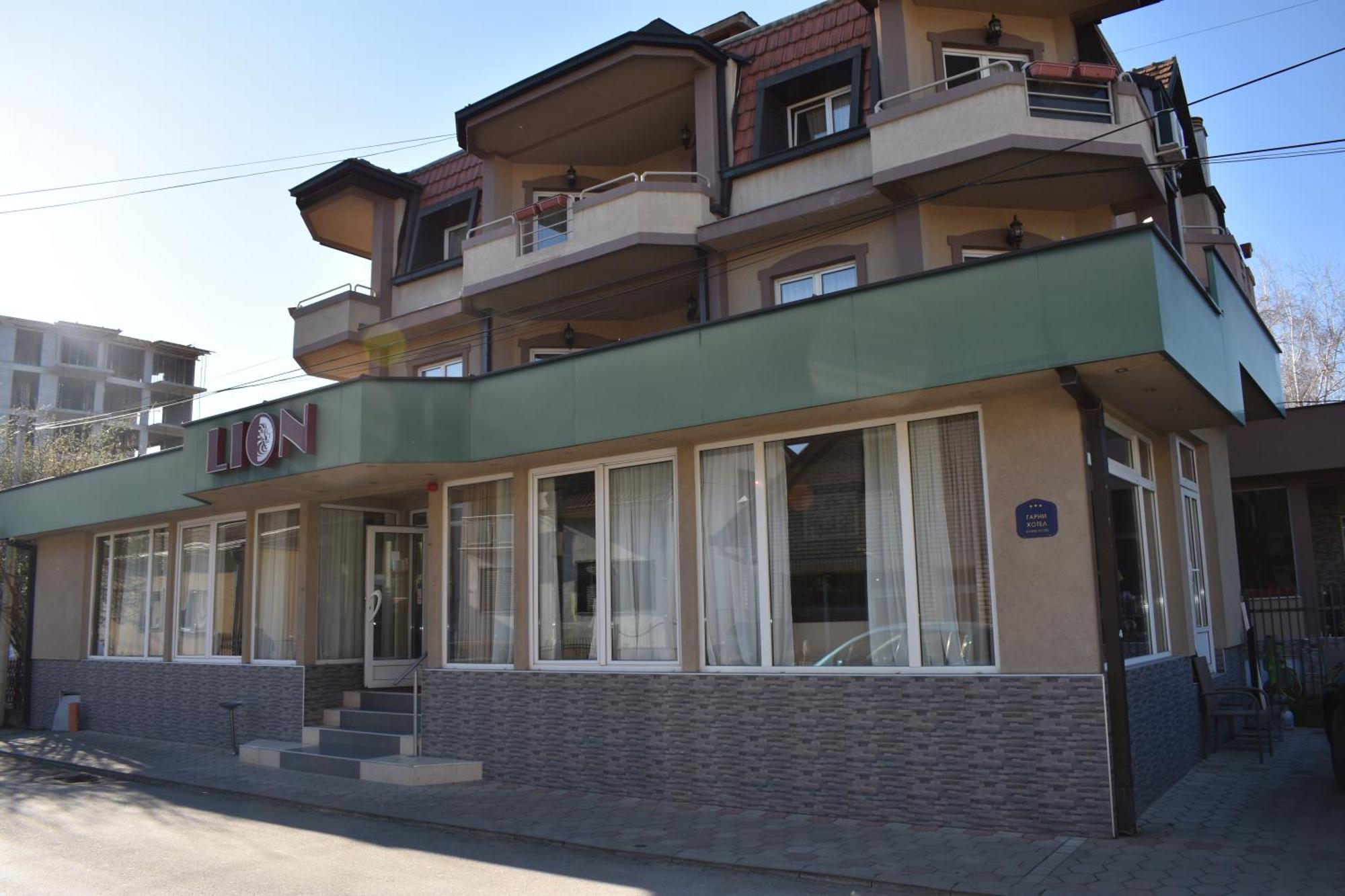 Garni Hotel Lion ヤゴディナ エクステリア 写真