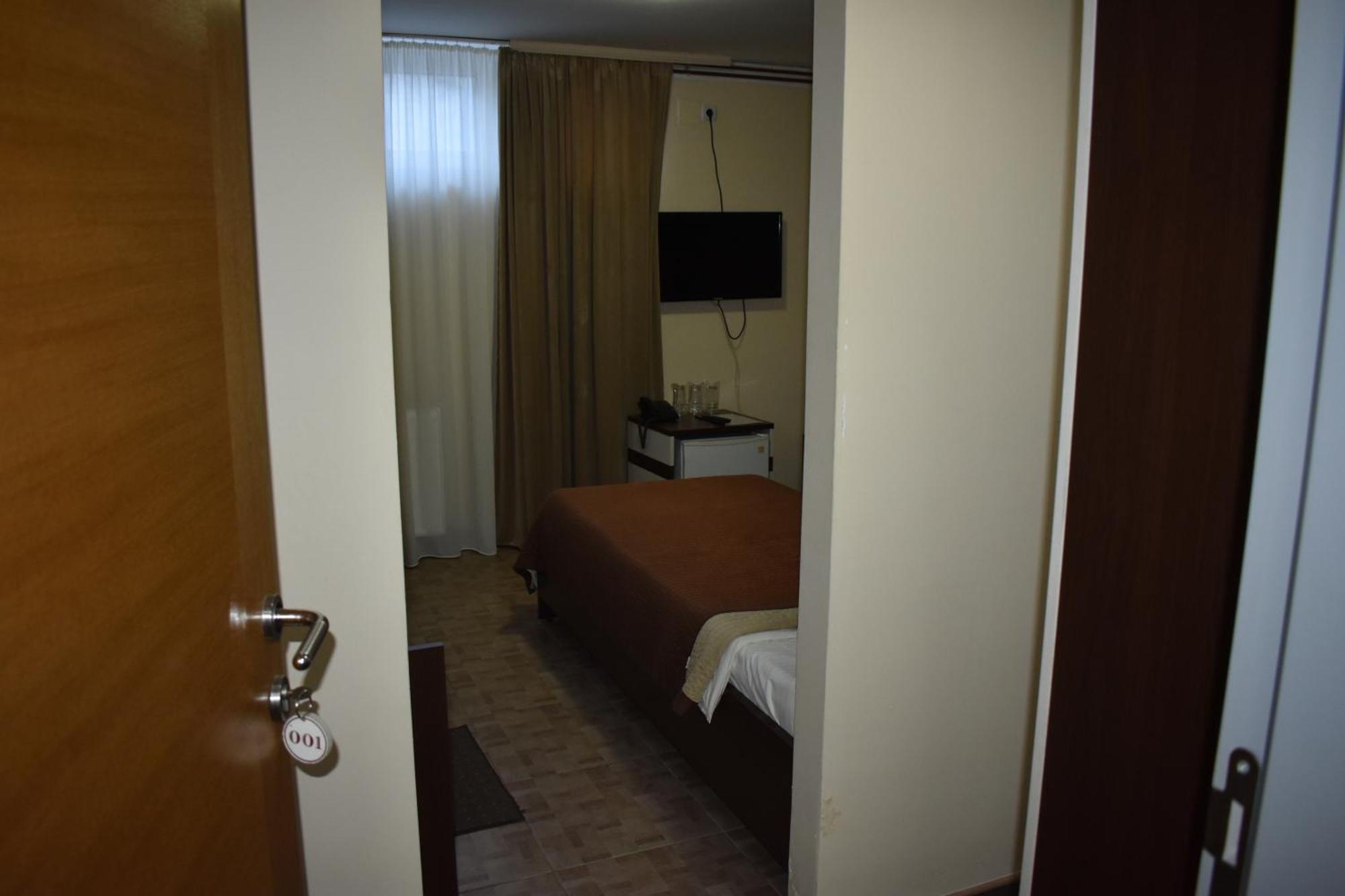 Garni Hotel Lion ヤゴディナ エクステリア 写真