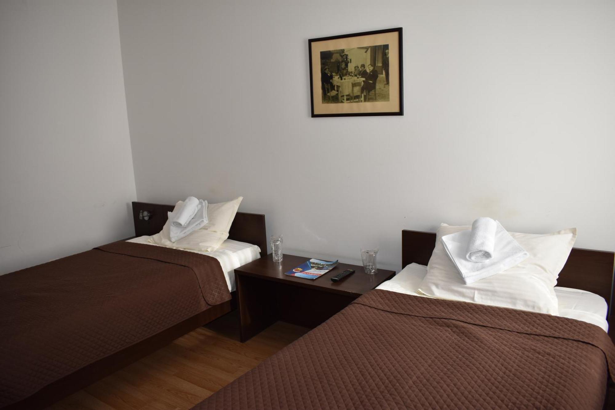 Garni Hotel Lion ヤゴディナ エクステリア 写真
