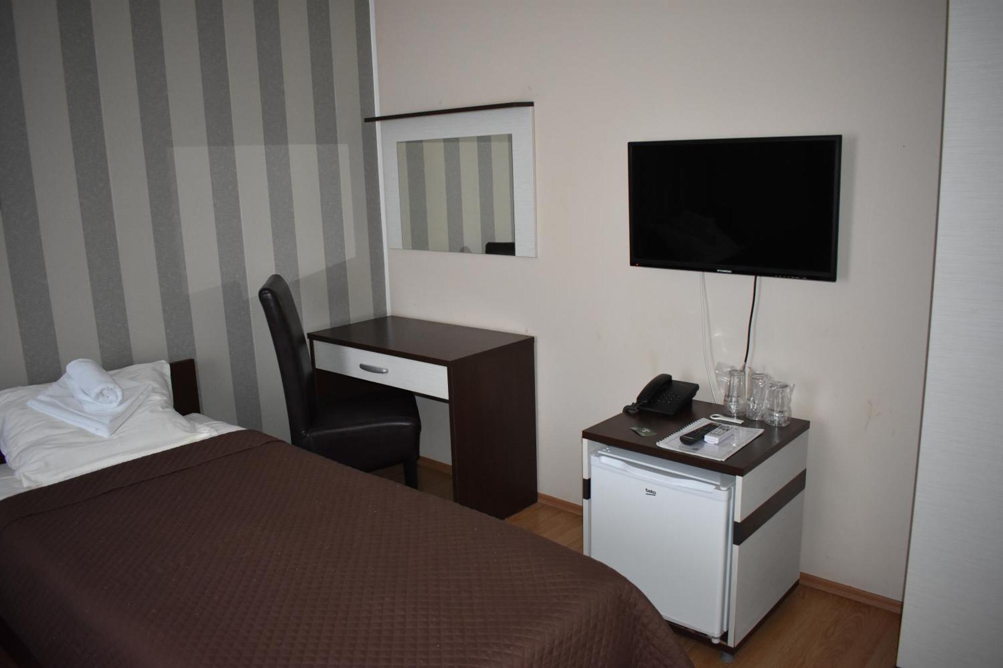 Garni Hotel Lion ヤゴディナ エクステリア 写真