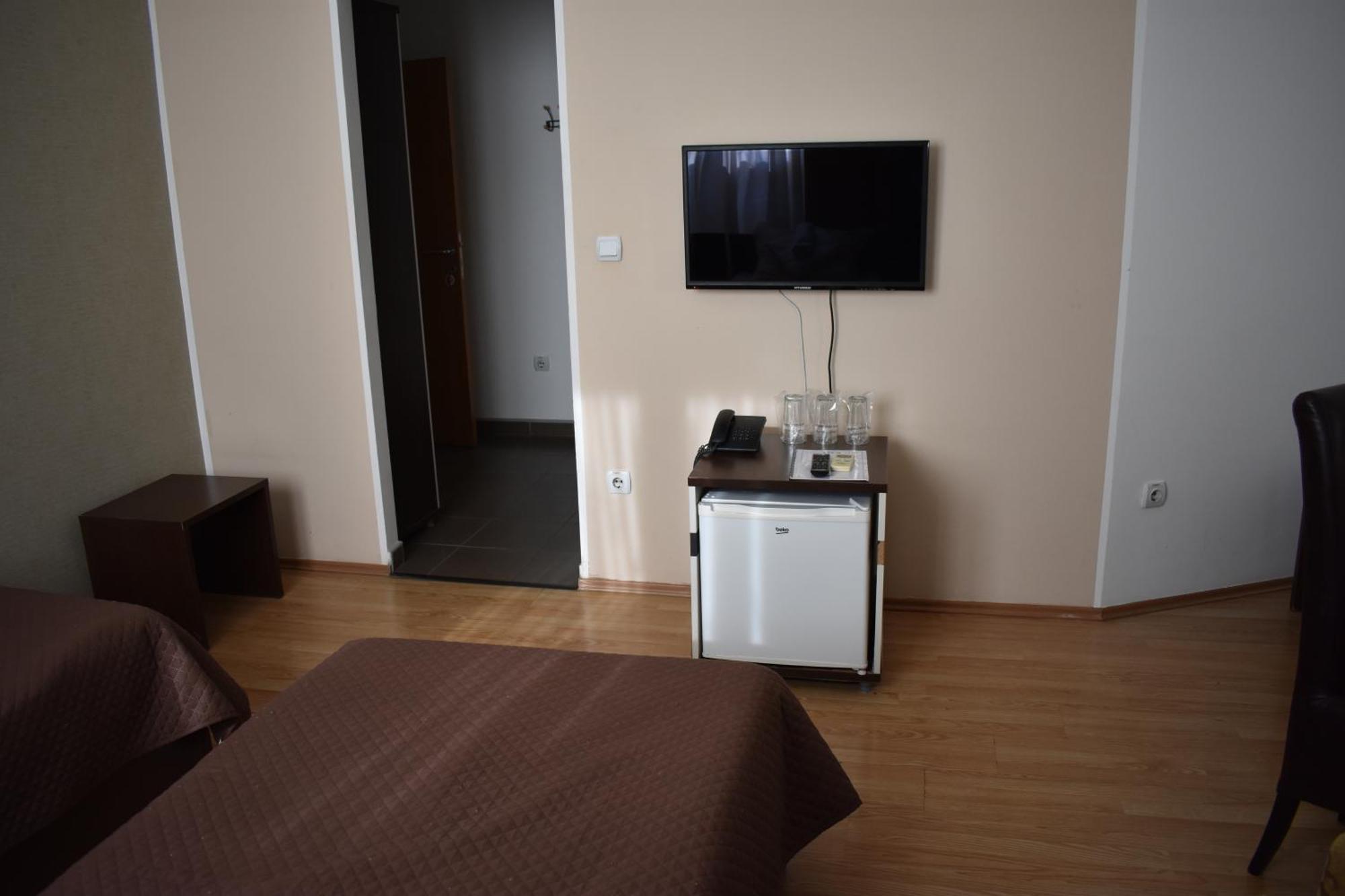 Garni Hotel Lion ヤゴディナ エクステリア 写真